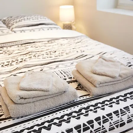 Apartament Locationstourcoing- Le Valmy *